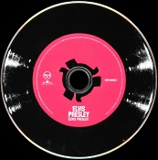 From: Elvis Presley x2 - Elvis Presley / Elvis - Sony BMG 82876718762 - EU 2005